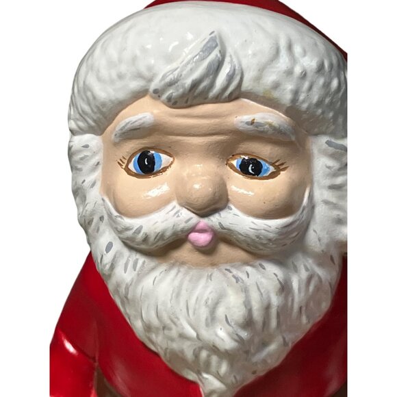 Kissing Santa & Mrs Claus Homemade Ceramic Decor - Picture 4 of 9